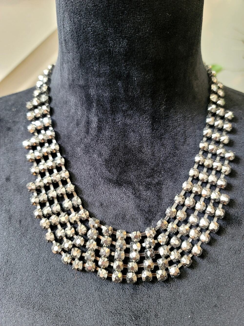 Vintage Silver Tone Rhinestone Bib Necklace Statement Collar Glam Jewelry